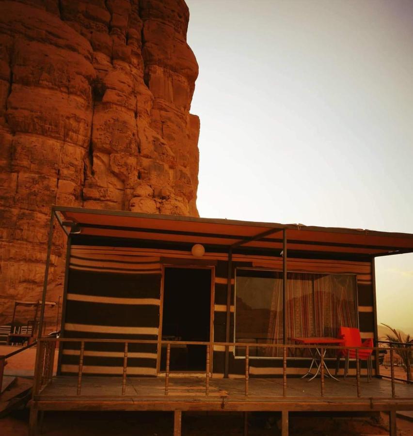 Moon Night Camp Hotell Wadi Rum Exteriör bild