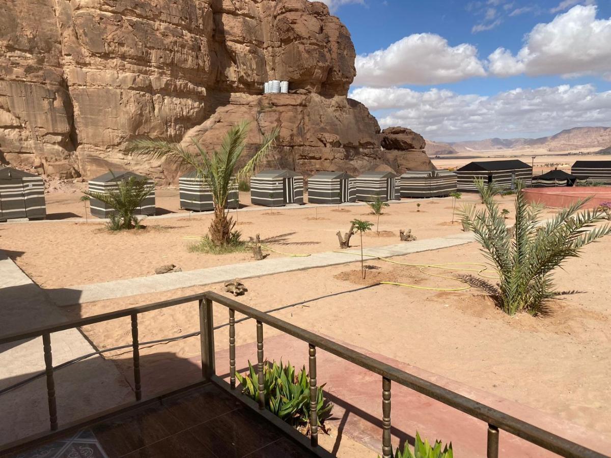 Moon Night Camp Hotell Wadi Rum Exteriör bild