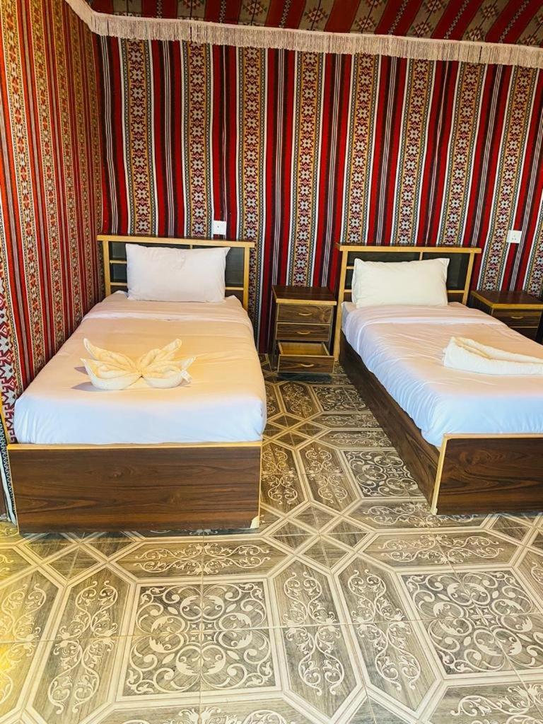 Moon Night Camp Hotell Wadi Rum Exteriör bild
