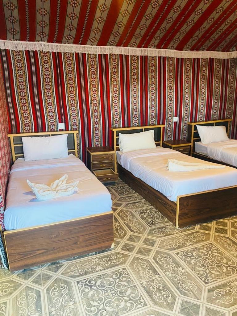 Moon Night Camp Hotell Wadi Rum Exteriör bild