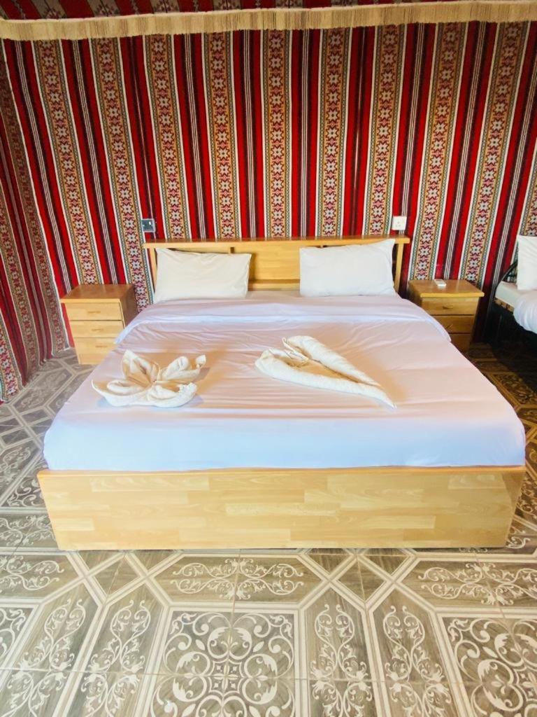 Moon Night Camp Hotell Wadi Rum Exteriör bild